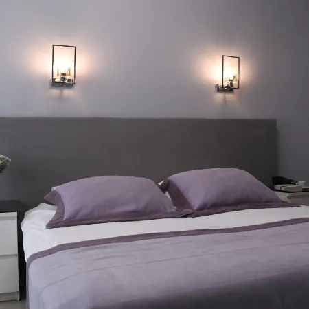 A Hotels & Suite