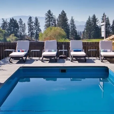 Salish Bed & Breakfast and Spa