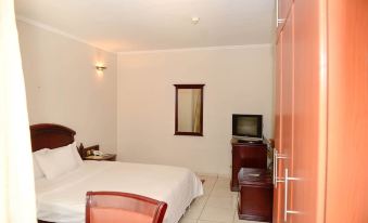 This Wonderful Senior Suite Offers a Great Experience