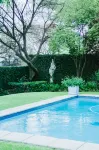Burkleigh House - Pools