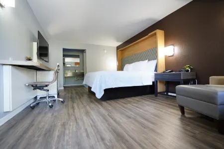 Columbus Inn and Suites