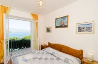 Apartments Nikolina