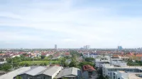 Best Choice and Cozy Stay Studio at Puncak Kertajaya Apartment