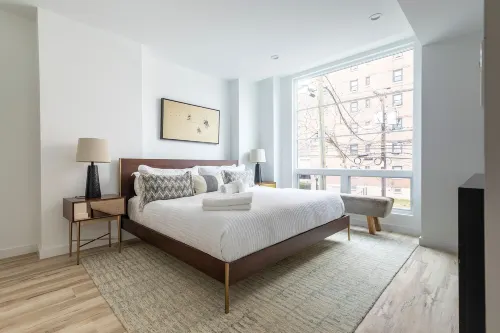 Lavish 3Br Retreat w Private Rooftop Deck Near NYC فنادق في هوبوكين