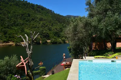 Casas de Pousadouro 1043 Hotels in Рибадору