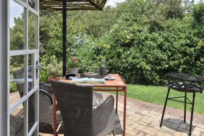 Random Harvest Country Cottages Hotels near Mogale's Gate