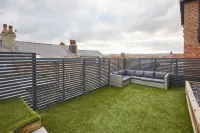 Host & Stay - Watch House
