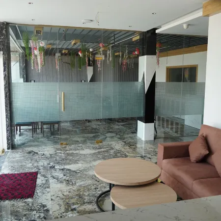 Green Sarovar Hotel & Restaurant