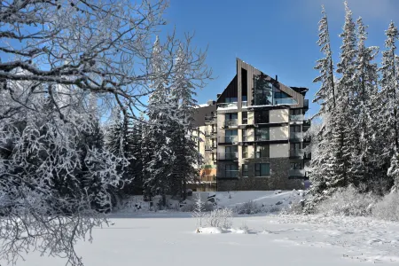 Aplend Lake Resort Отели в г. Высоке Татры