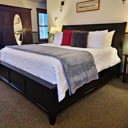 The Heron Inn and Day Spa