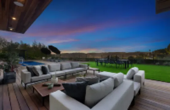 สกายไลน์ ลักชัวรี่ เฮฟเว่น