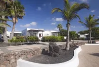 Playa Limones Bungalows