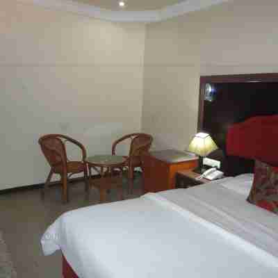 Sdm Tavern and Suites Rooms