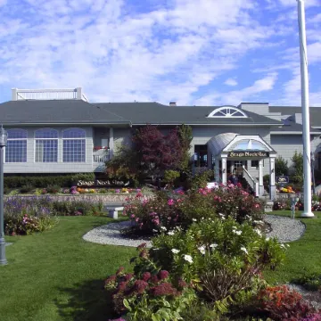 Stage Neck Inn