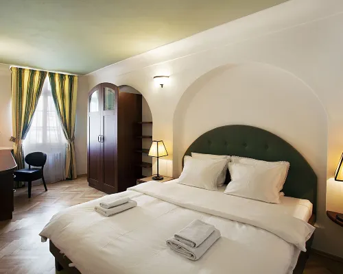 Residence Thunovska Hotels near Hradcany