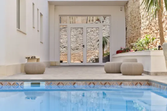 Palazzo Violetta Boutique Hotel