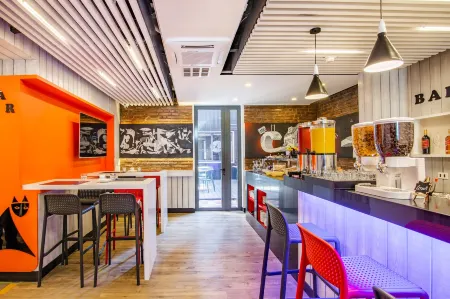 Hostal Boutique Black Cat Отели рядом с достопримечательностью «Hipodromo Chile»