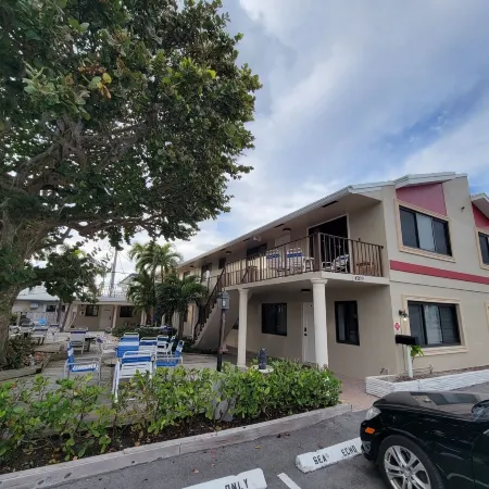 Sea Echo Apartment Motel