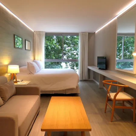 Smart Hotel Montevideo Отели в г. Монтевидео
