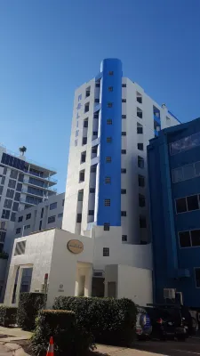 Malibu Apartments