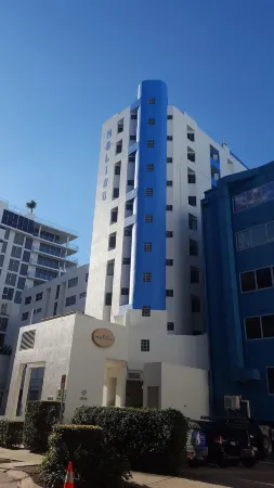 Malibu Apartments Отели рядом с достопримечательностью «Мулулаба Бич»