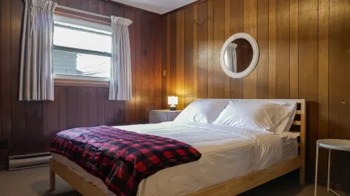 Sunnylea Resort Hotels in Severn