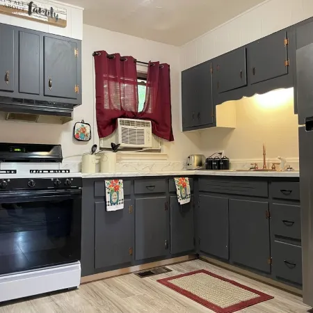 Cute 2BR Full Vacation Home near Spring River and Waterfall