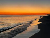Ground Floor Access and Close to Pool - Stylish Retreat Hotel di Inlet Beach