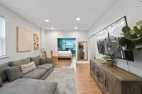 Two Fully Equipped Kitchens and Relaxing Gardens - Stunning Spacious Retreat