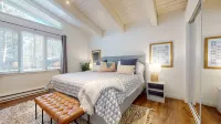 Spacious Layout with Pool Access and Views - Gorgeous Mountain Retreat