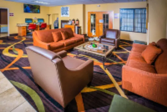 AmericInn by Wyndham Denver Airport