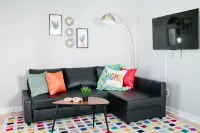 Cozy Retreat with Modern Appliances and Fast Wi-Fi - Charming Escape 蒙哥馬利住宿飯店