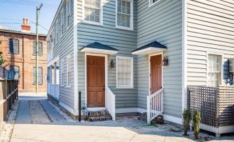 4BR Charleston Single! One Block to King St! - ราคาพิเศษ & ดีลสุดคุ้ม ...