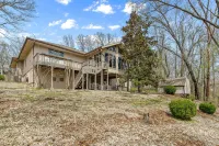 Relaxing Living Area and Game Room - Charming Woodland Escape Hotels in Bella Vista