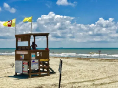 Secure Fenced Yard and Modern Comforts - Charming Cozy Retreat