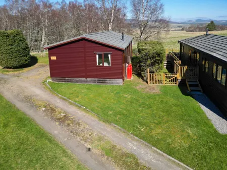 Capercaillie Lodge