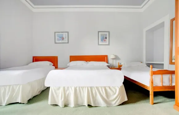 柯克康奈爾大廳酒店