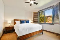 Spacious Jordanelle Retreat, Minutes to Deer Valley and Park City, Private Hot Tub, Mountain View