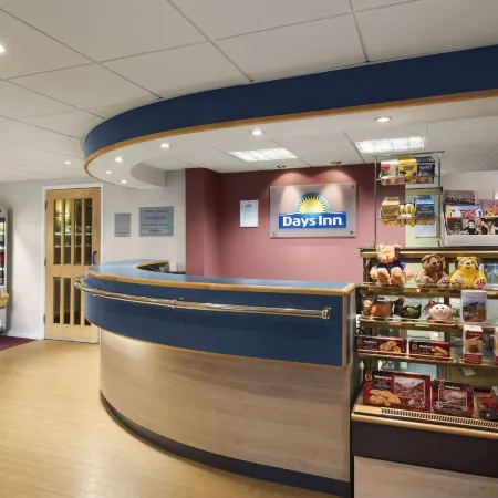 Days Inn by Wyndham Abington M74