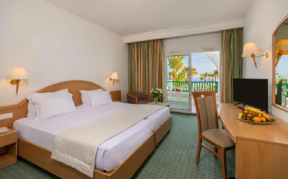 康大維港埃爾莫拉蒂酒店