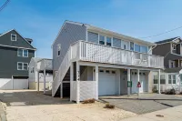 Beach House 2 Blocks to Beach Free Beach Badges, Towels & Parking - 3-Sterne