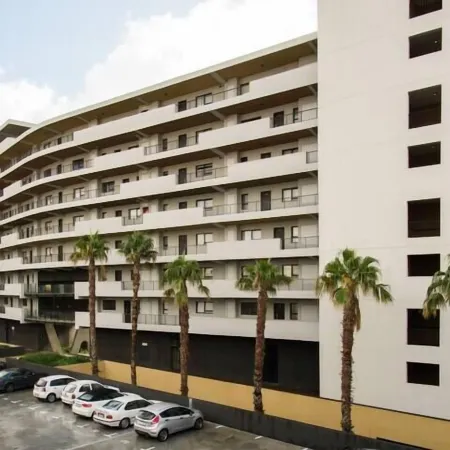 Waters Edge 511