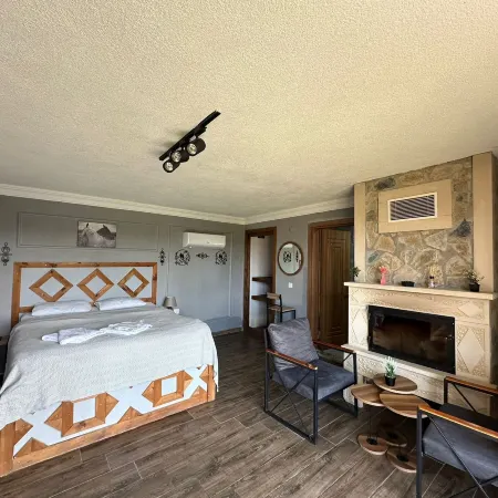 Tas Mahall Luxury Hotel