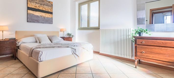 Sunny Varenna Apartment Hotels in Perledo