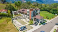 Vista del Campo Country Club & Villas Hotels in 