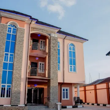 Prismar International Hotel