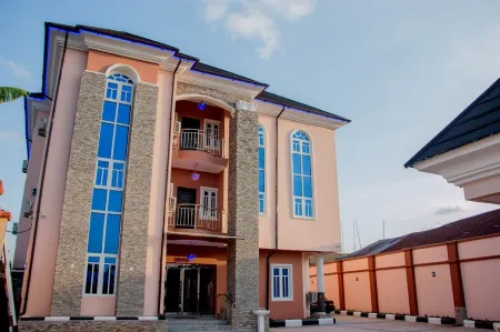 Prismar International Hotel