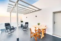 Tiara Suites Hotels in Fira