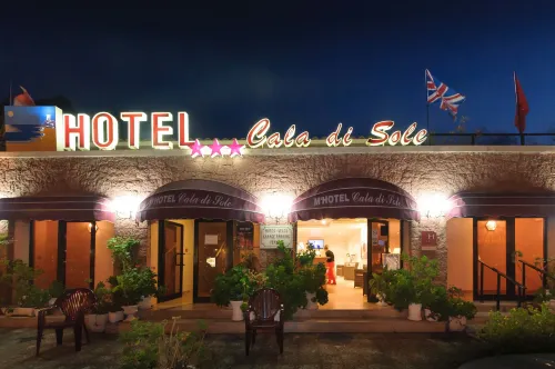 Hotel et Résidence Cala di Sole Hotels in Ota