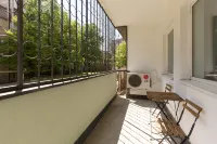 Premium Crown Suites